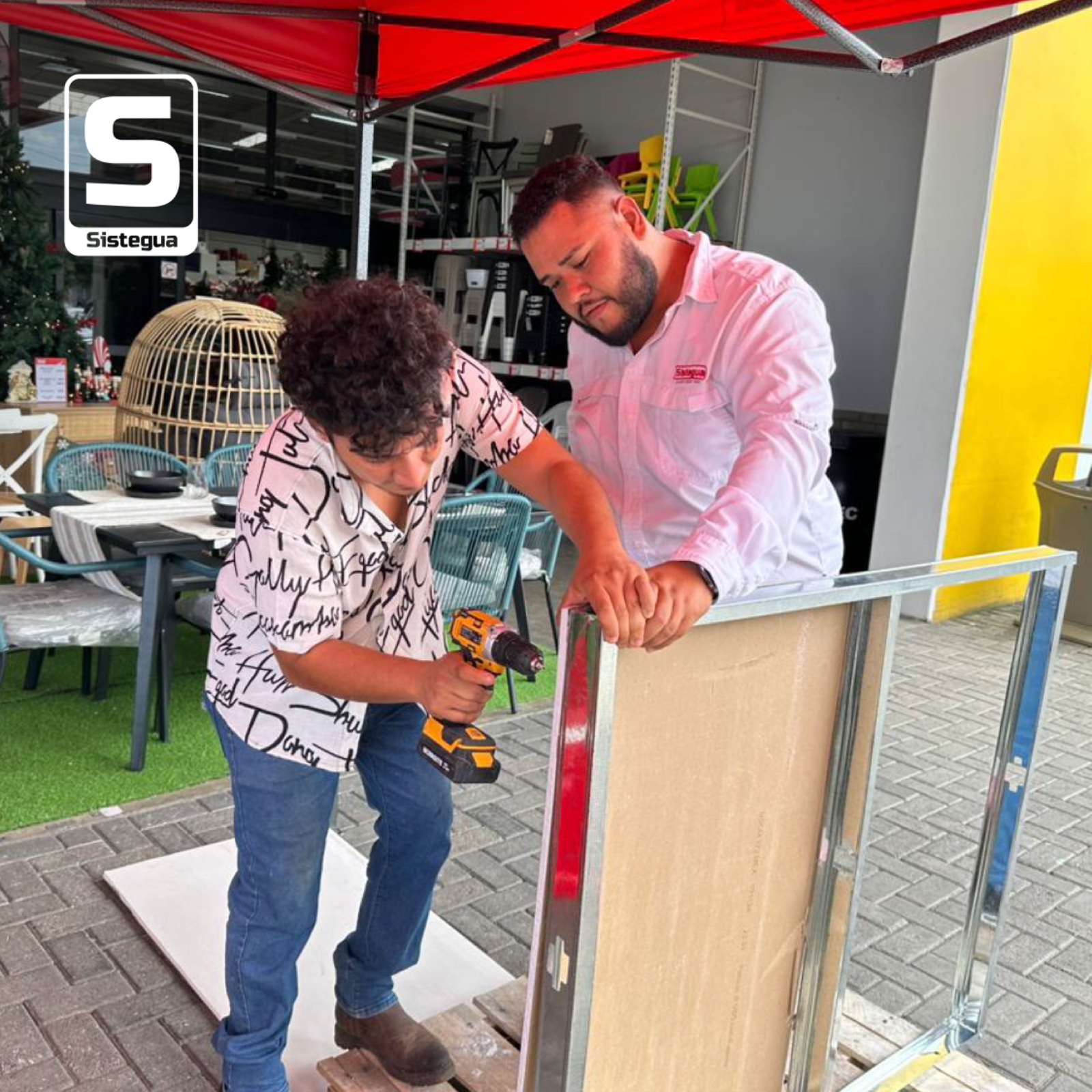 Lanzamiento Supermastick